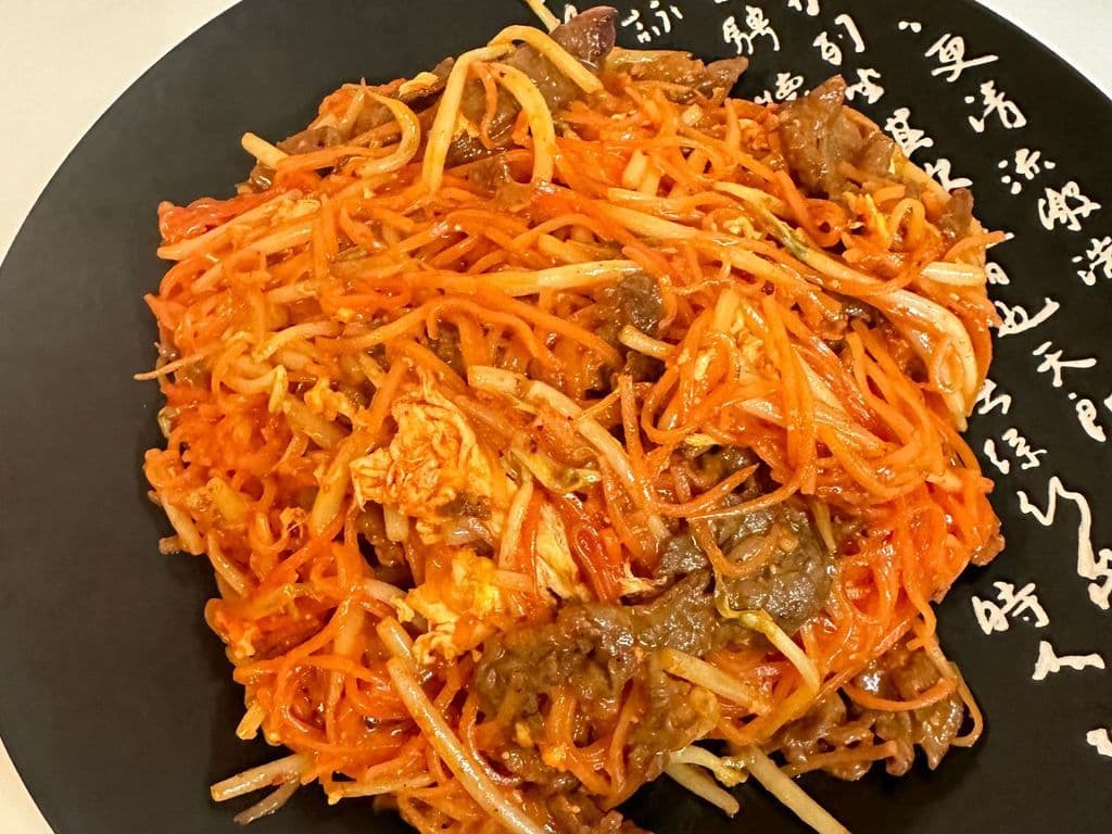 Beef Pad Thai Noodle (牛炒泰粉)