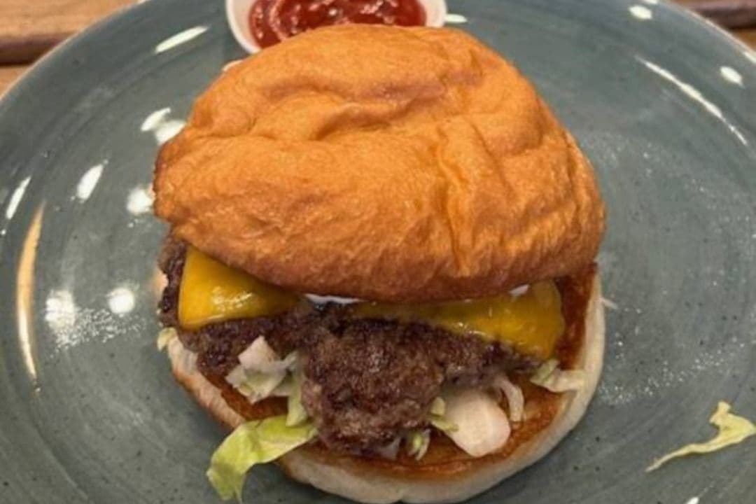BOGO- Cheese Burger