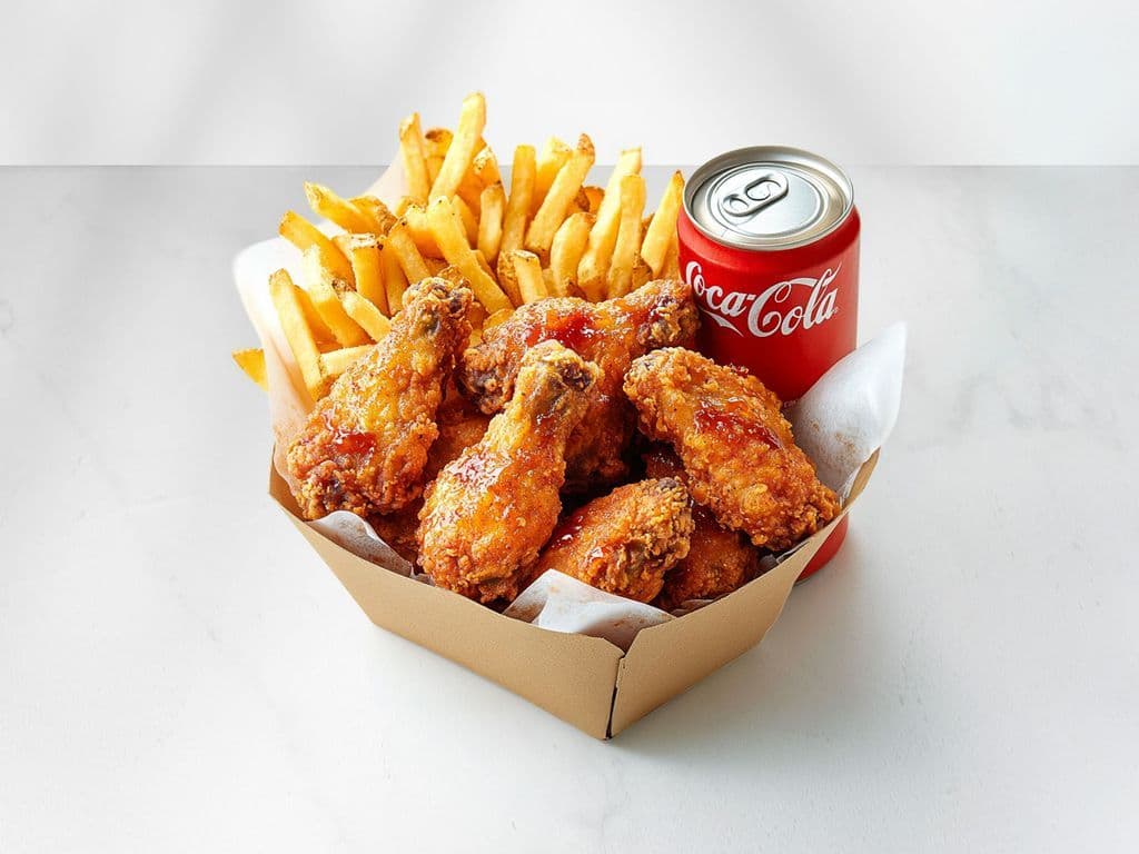 Chicken Wings (1/2 lb) with Fries & Pop