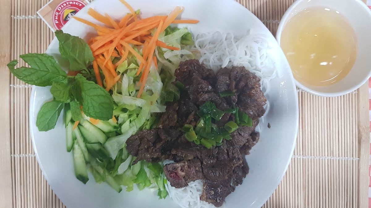 306. Vermicelli with Grilled Beef