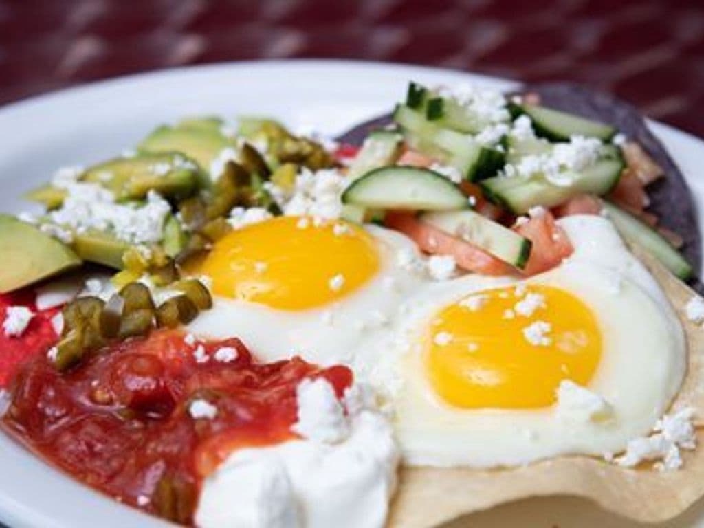 Heuvos Rancheros