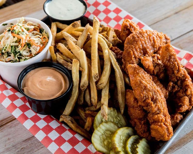 Sauced + Tossed Chicken Finger Deluxe Combo 8 Piece