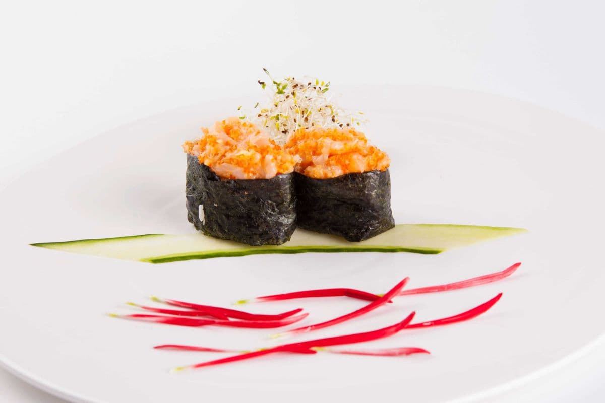 Spicy Salmon (Spicy Sake) Nigiri (2 pcs)