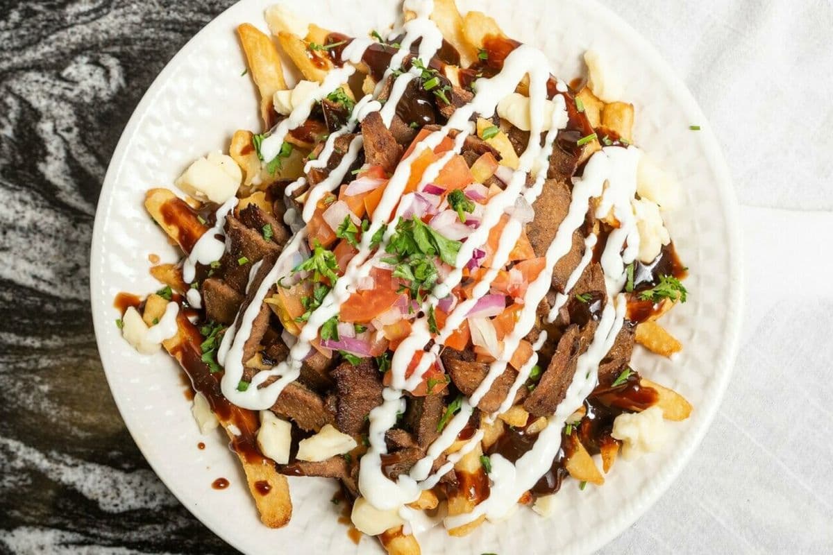 Beef Donair Poutine(Large)