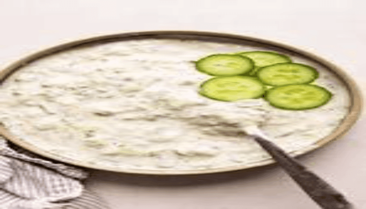 Cucumber raita