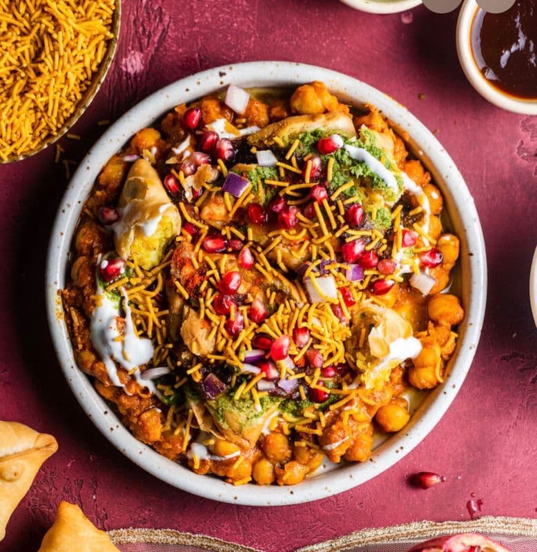Samosa Chaat / Samosa Chaat