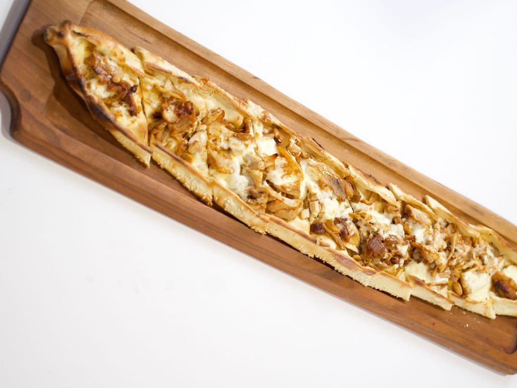 Chicken Doner Pide
