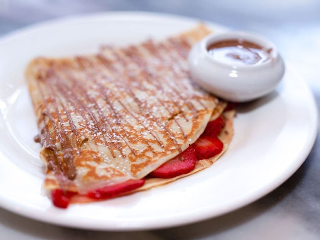 Dulce de leche crepe