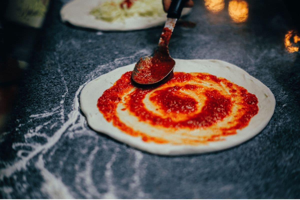 12” Medium (6 Slices)