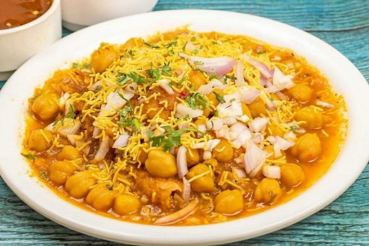Samosa with Chana