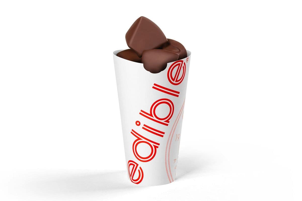 Cône de bouchées aux pommes enrobées de chocolat / Chocolate Dipped Apple Bites Cone