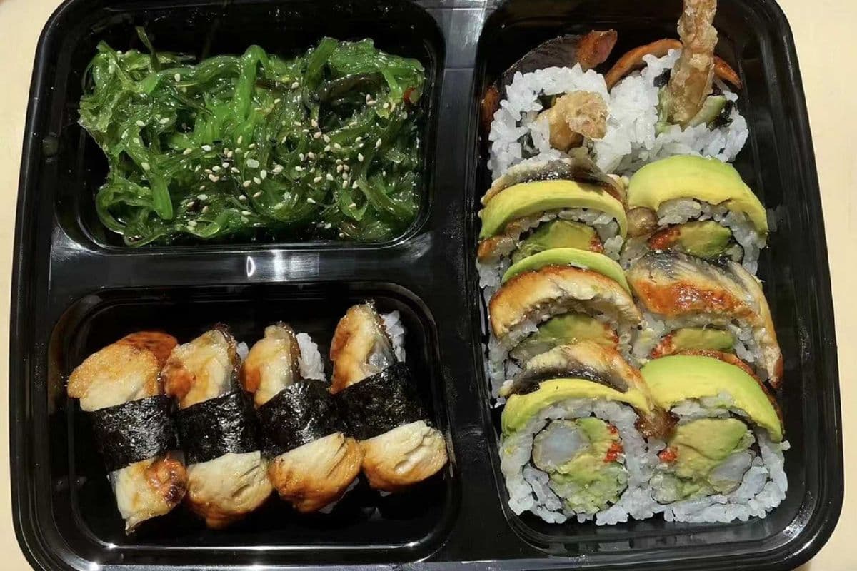 B03. Eel Sushi X4 Black Dragon Roll ⿊⻰卷便当
