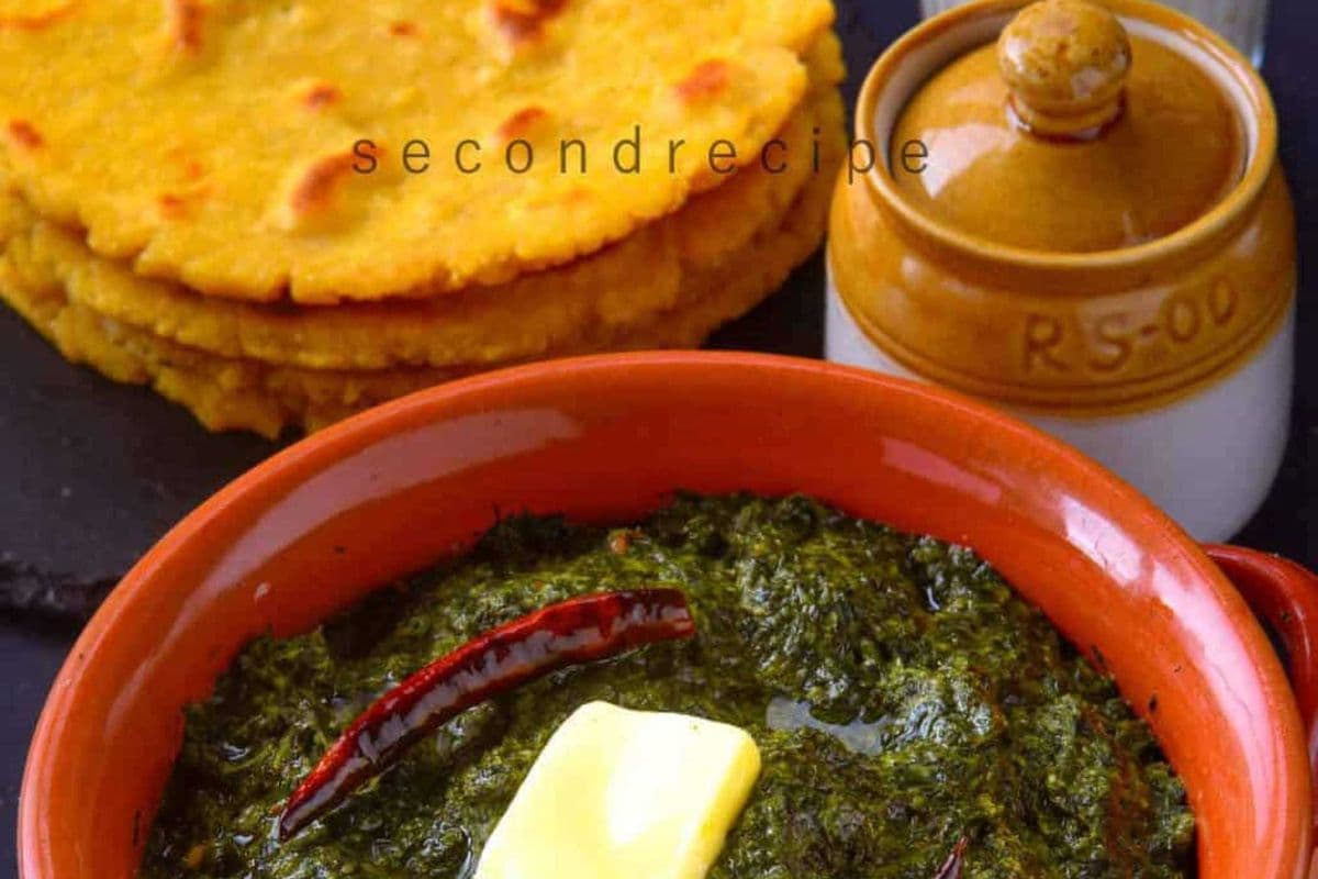 (2pc) makki di roti with sarson saag