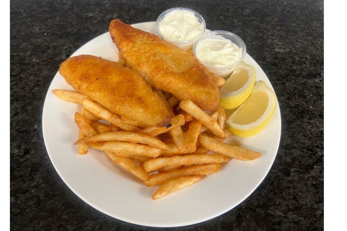 crispy battered cod with fries( 2 pcs)