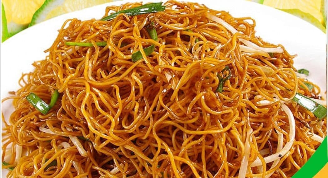 301. Fried Egg Noodles with Soya Sauce
