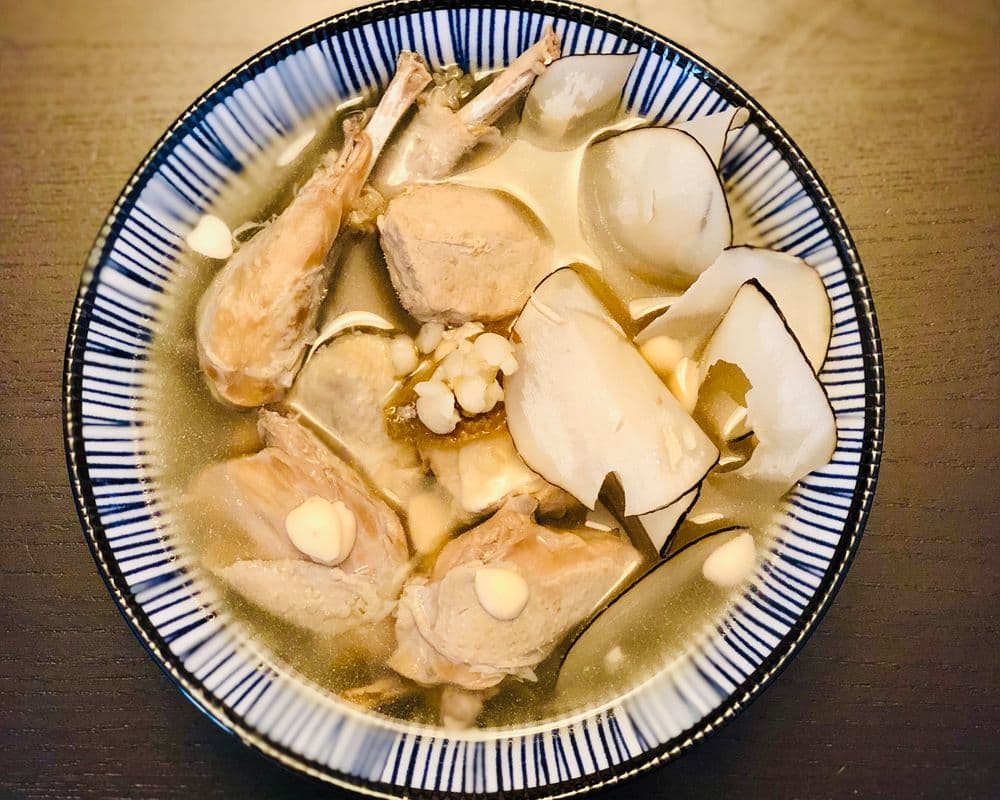 S17. Francolin Soup w/ Sea Coconut & Tendrilleaf Fritillary Bulb (800 ml)