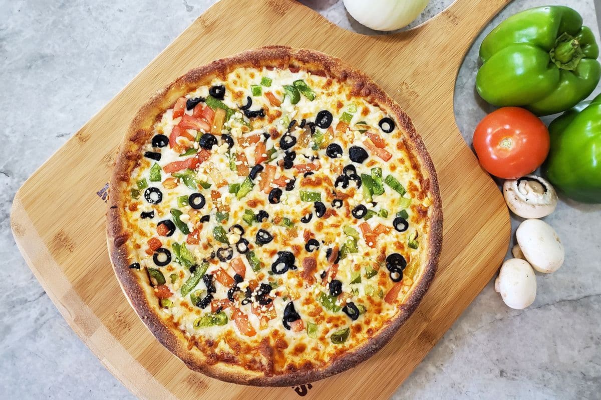 27. 14" Greek Pizza