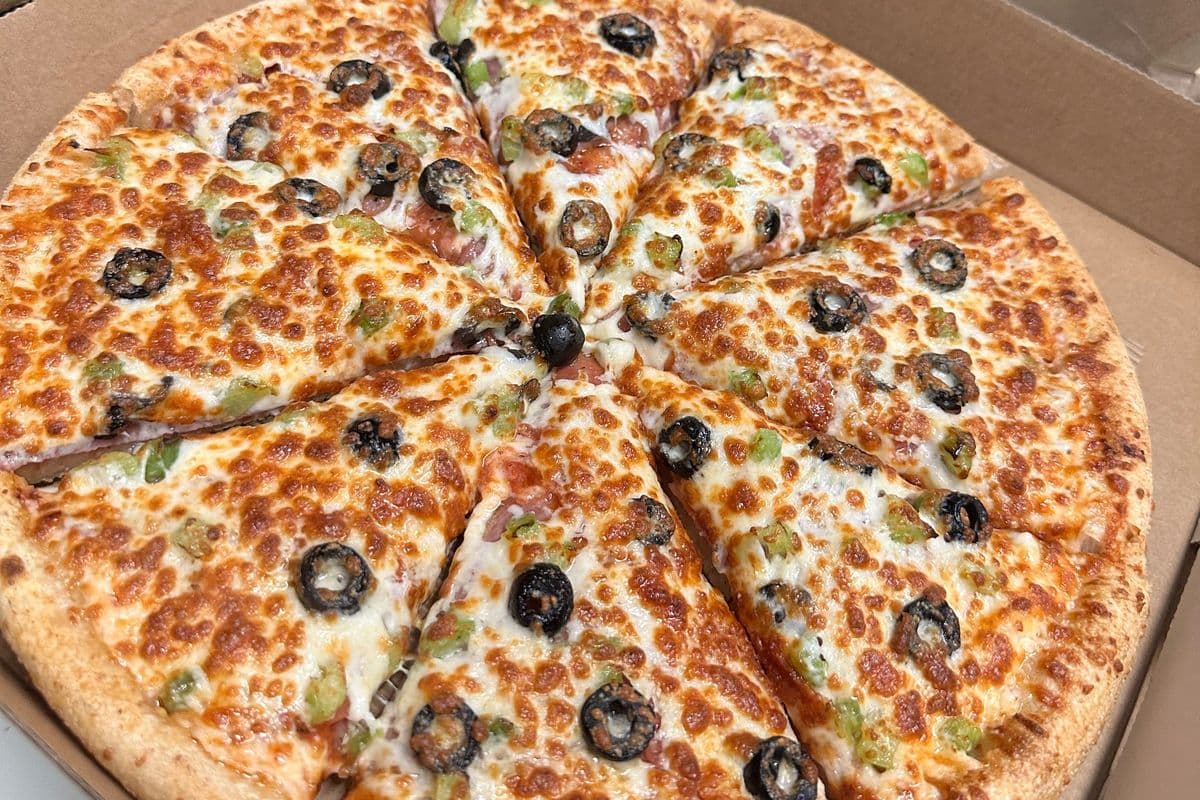 1. Medium Greek Pizza