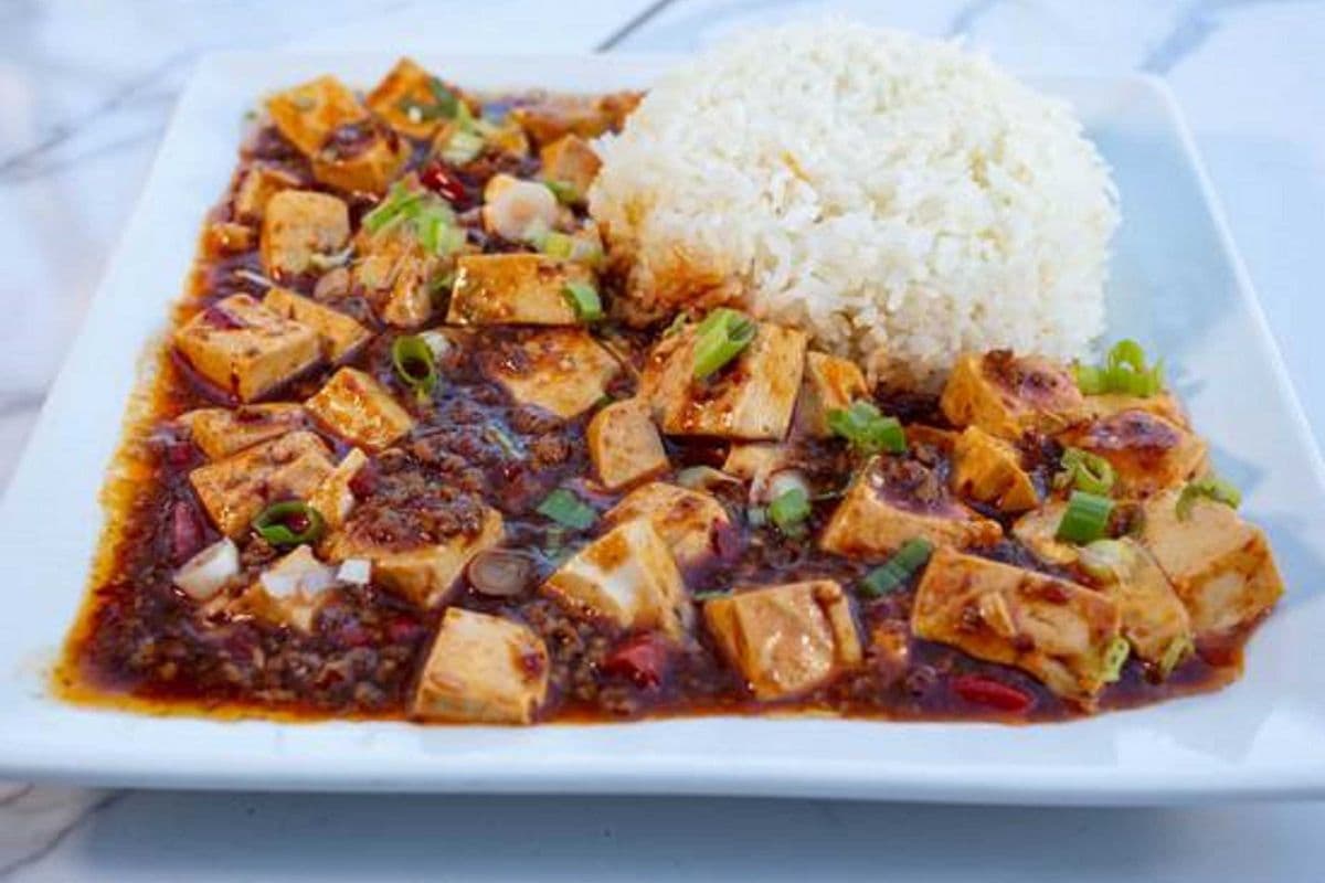Mapo Tofu with Rice 外婆家的麻婆豆腐盖饭