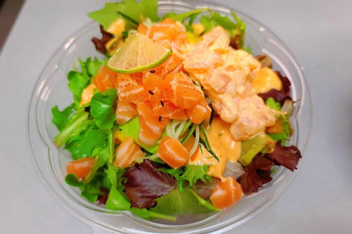 P1.Salmon Poke Bowl