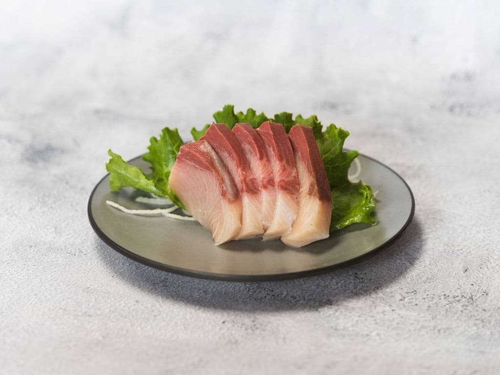SA16 Hamachi Sashimi (5pcs)