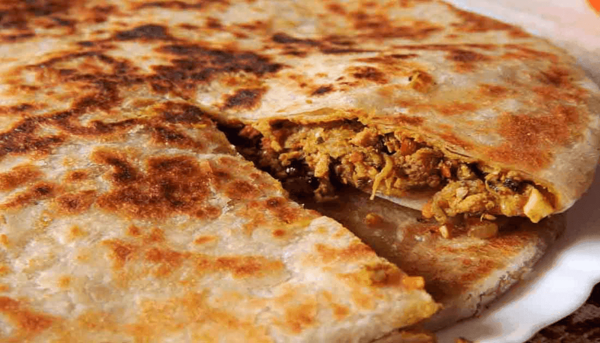 Aloo & Onions Kulcha-Tandoori & Raita