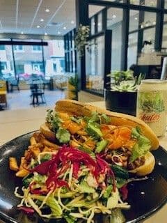 Ban Mih au poulet frit