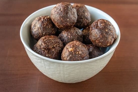 Brownie Batter Energy Balls (2)