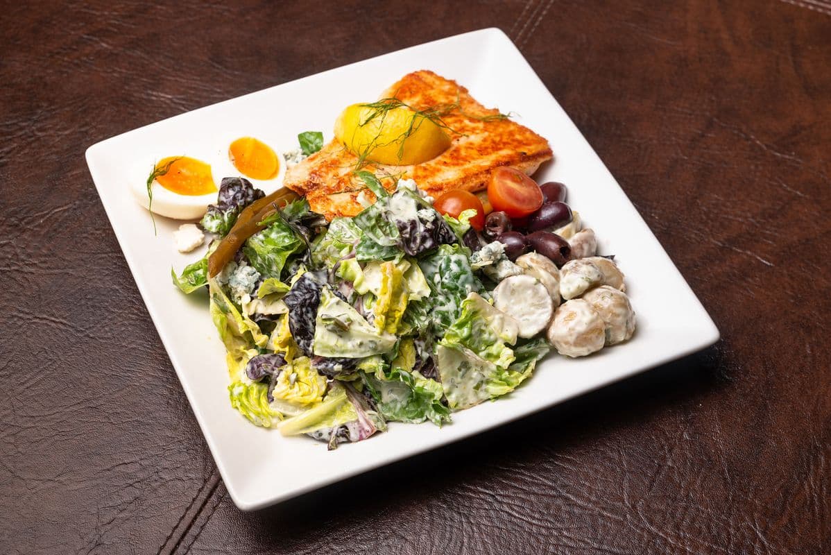 Niçoise Salmon Salad