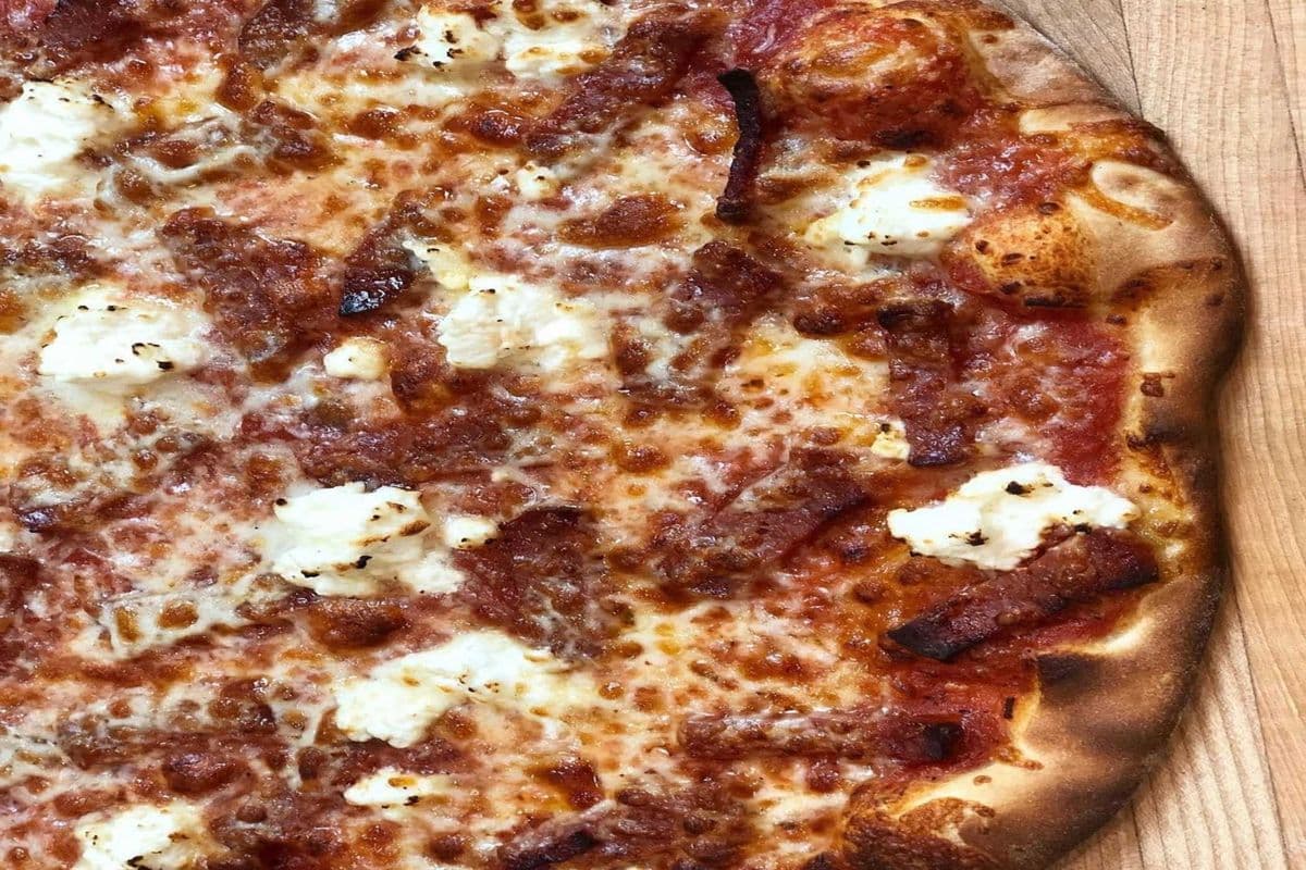 Bee Sting Pizza
