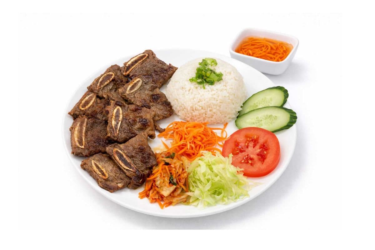 C37. Cơm Sườn Bò Non Nướng | Grilled Beef Short Ribs Rice Plate
