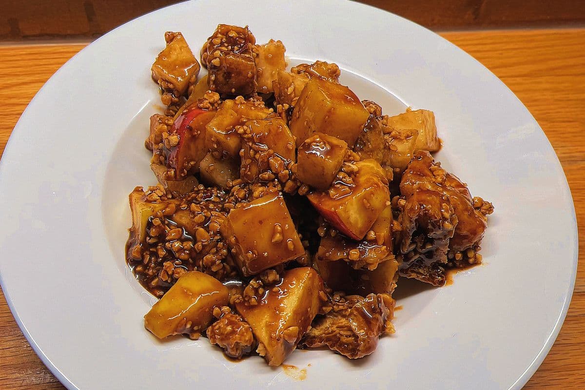 Rojak Fruit Salad 囉雜沙律