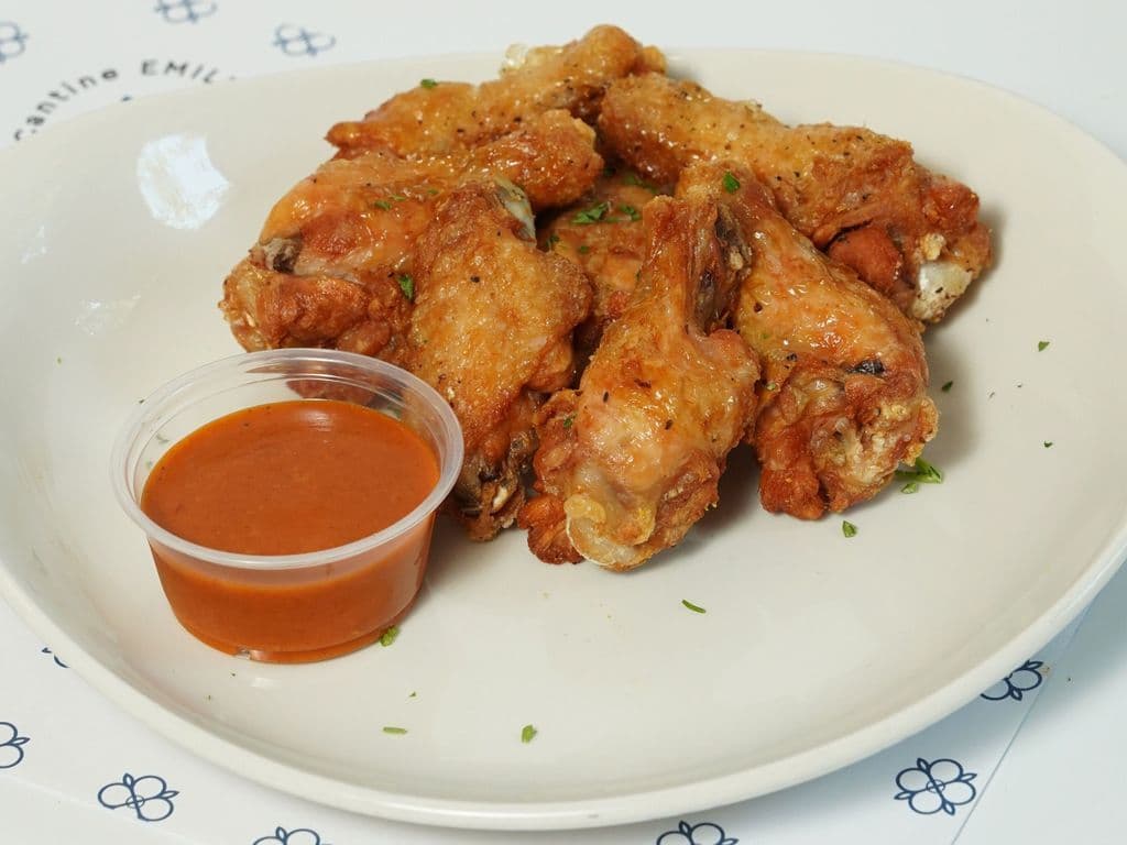 8 Ailes de Poulet - 8 Chicken Wings