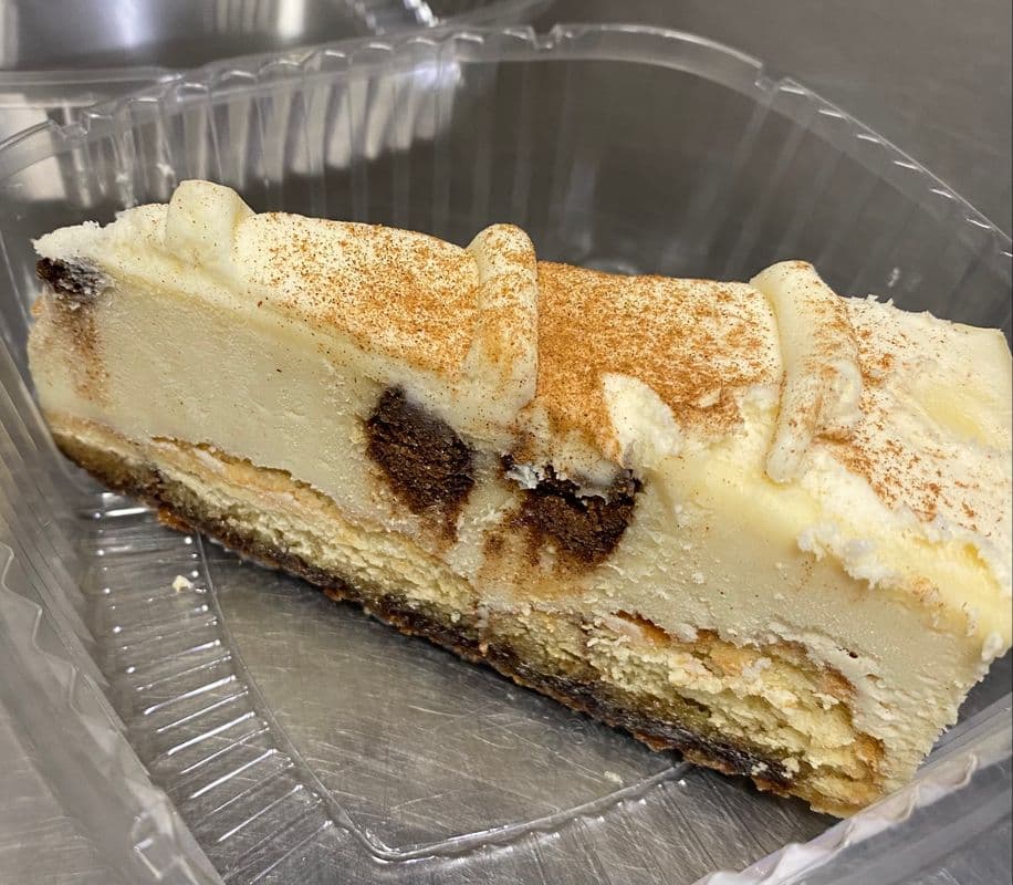 Cinnamon Bun Cheesecake