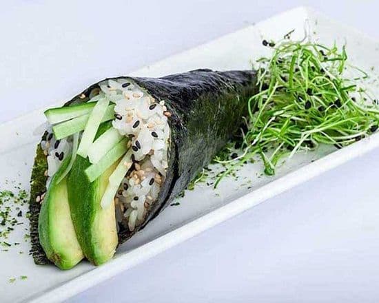 Avocado and Cucumber Handroll (1 pc)
