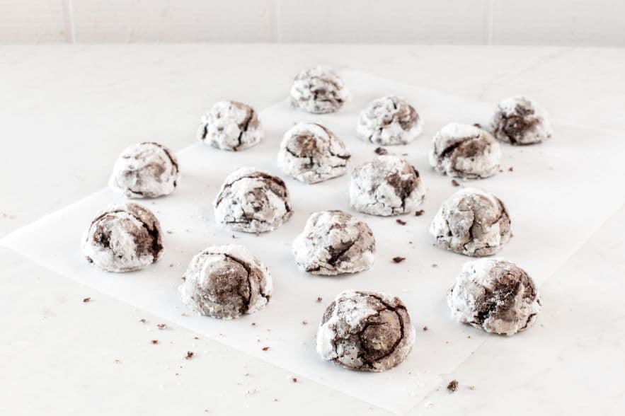 Black and White Cookie (15-pack)