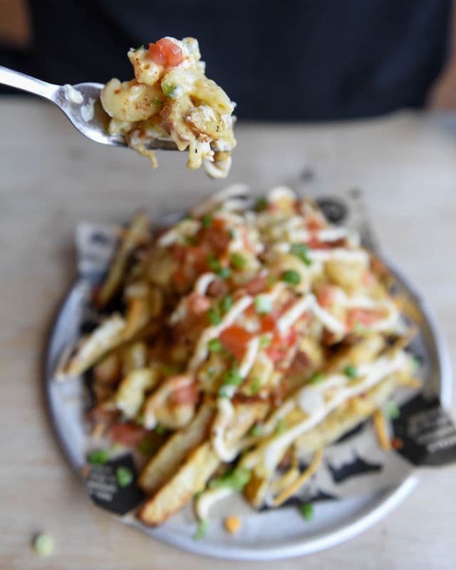 Macaroni and Cheese Fries