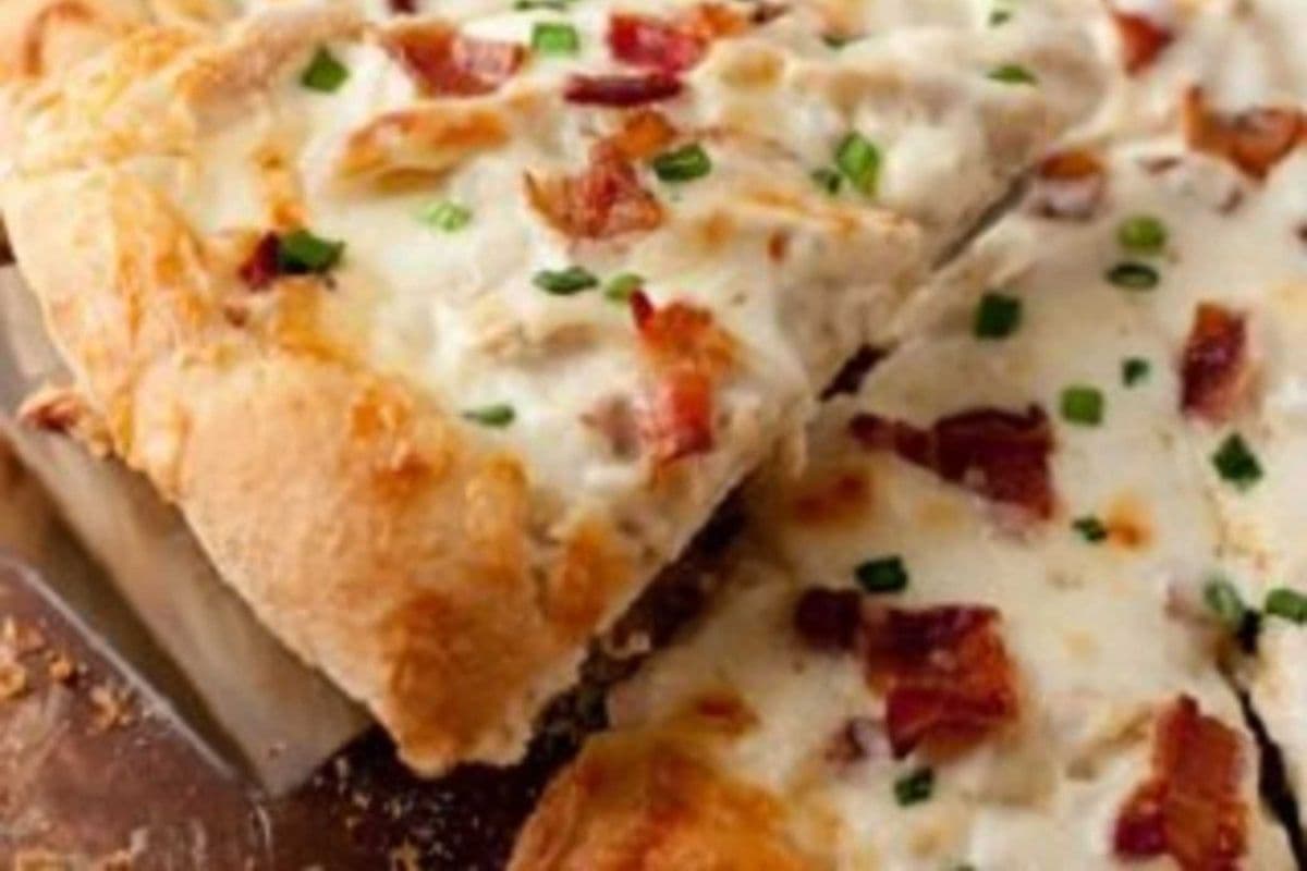 12. 10" Small Chicken Alfredo Pizza