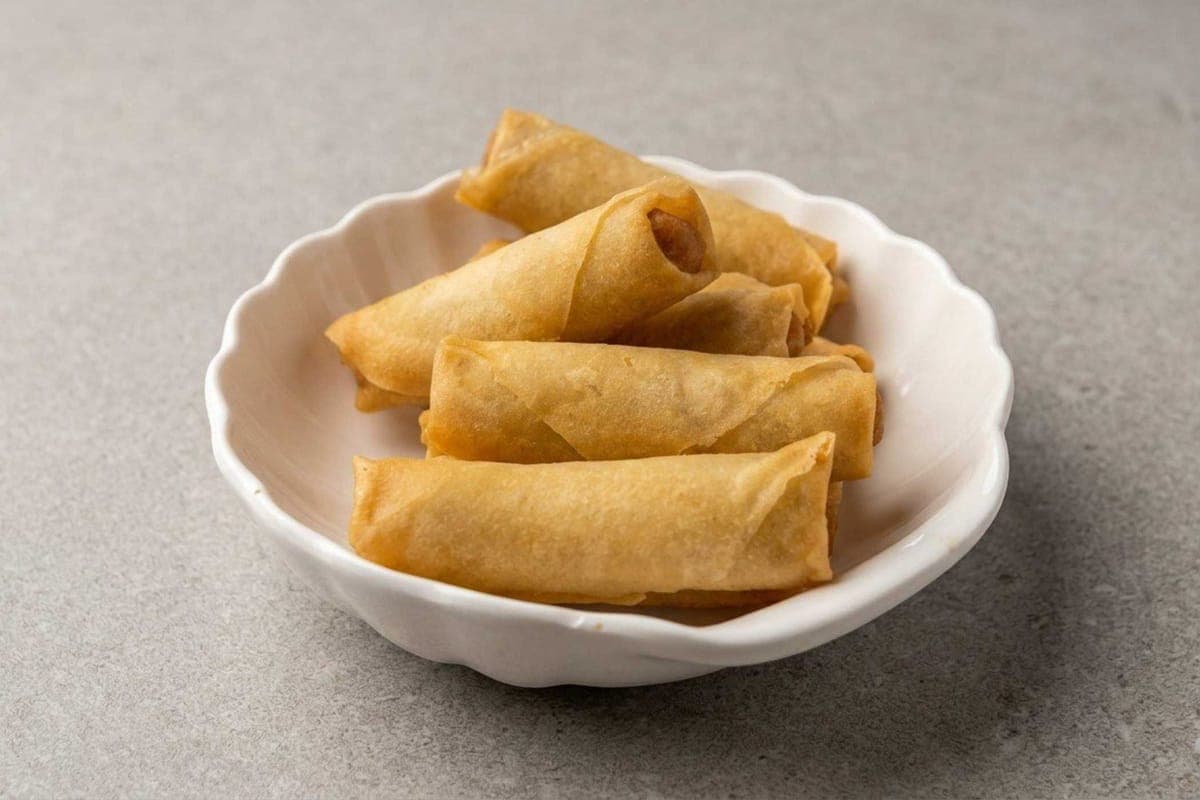 Crispy Chicken Spring Rolls (6 pcs)