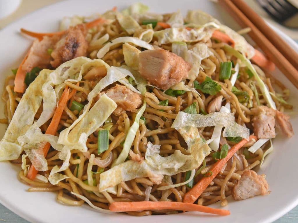 Egg Hakka Noodles