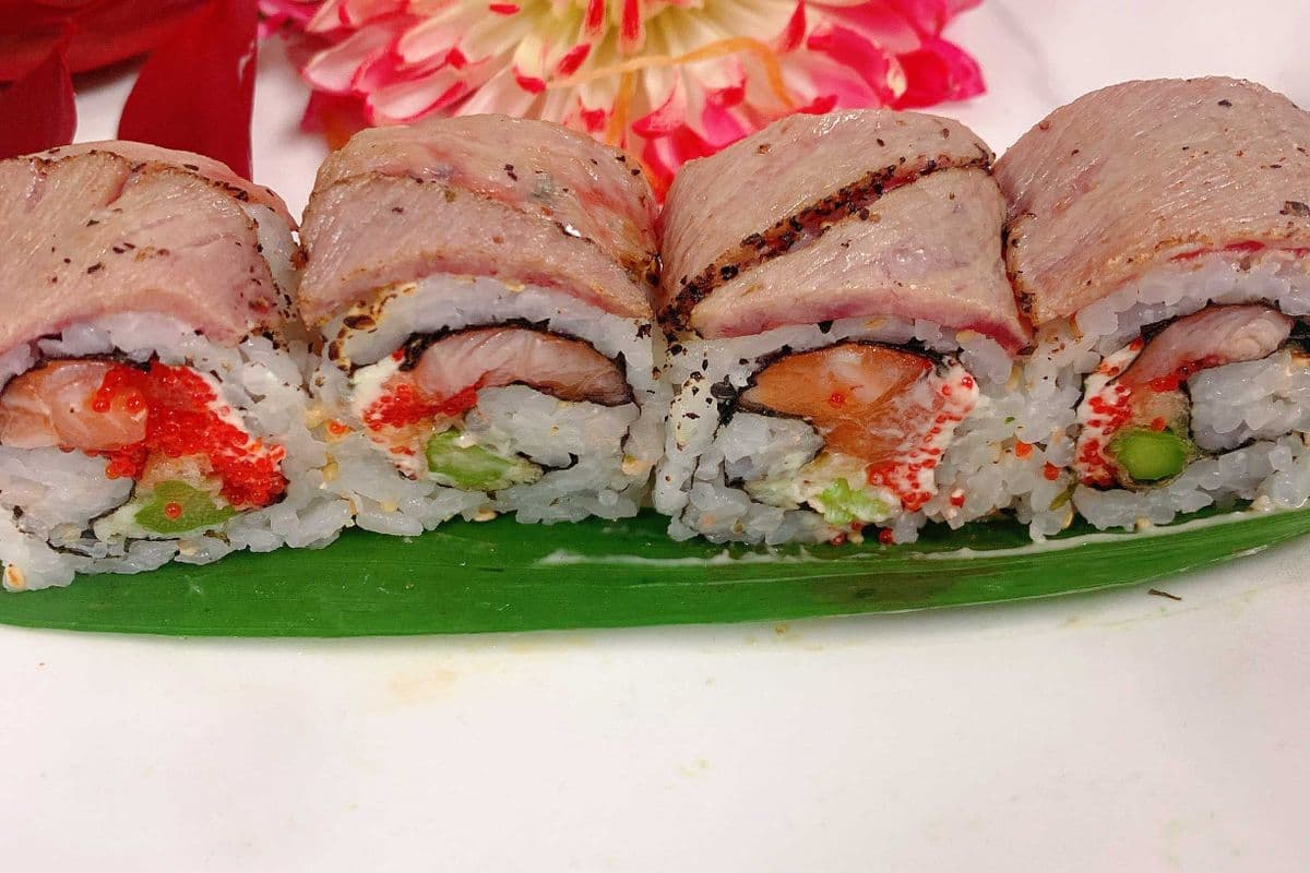 H08. Beef Tataki Roll