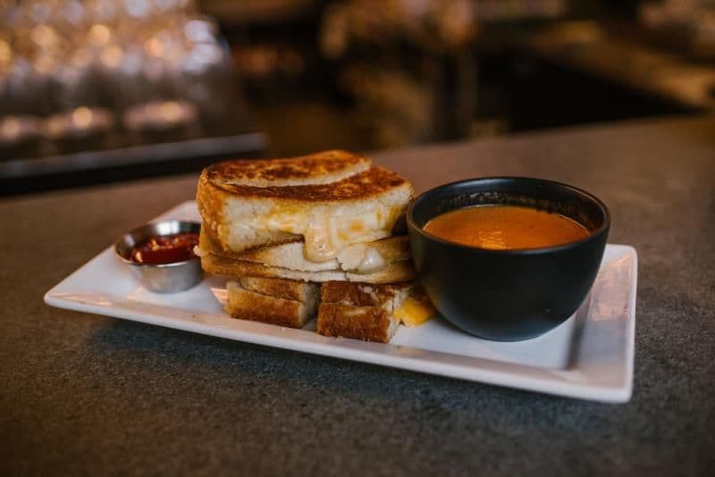 GRILLED CHEESE DIPPERS