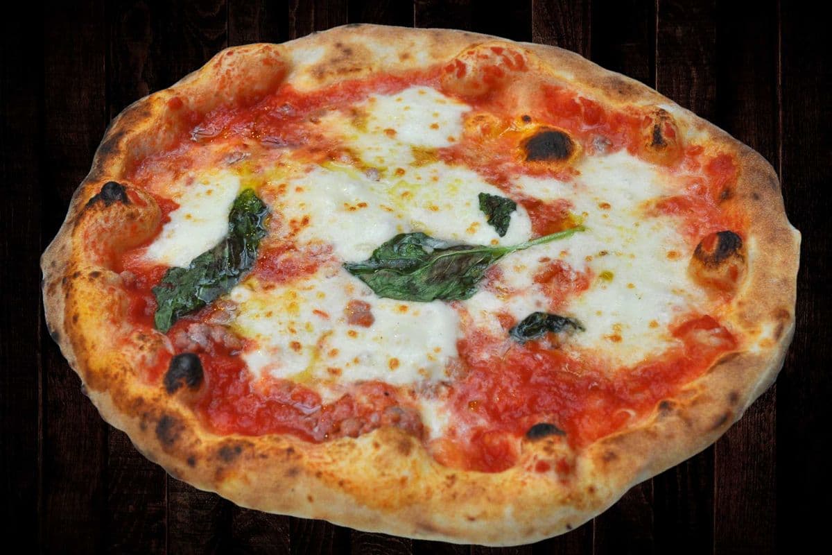 18" Margherita Pizza