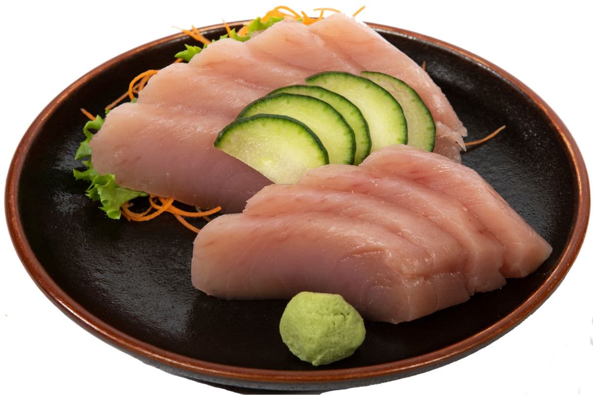 002. Tuna Sashimi (9 pcs)