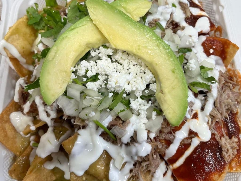 Chilaquiles Con Carnitas / Pastor / Chorizo