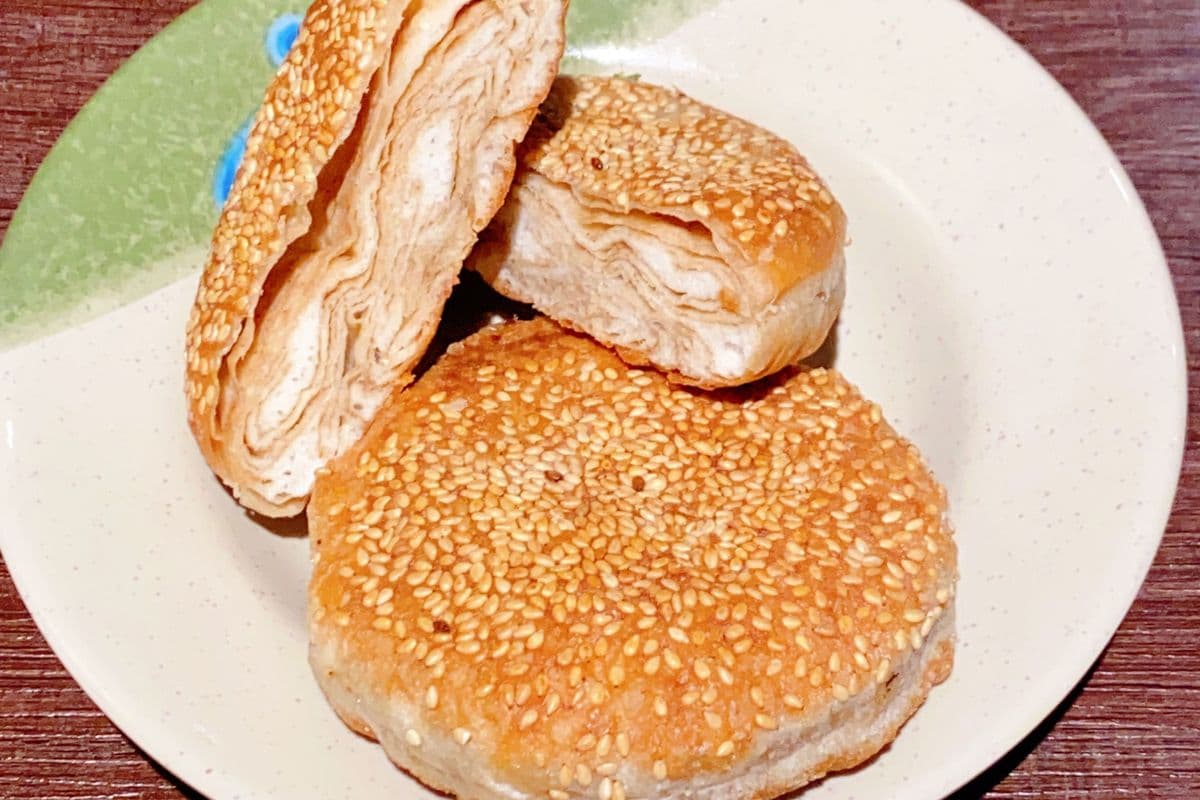 D11. Sesame Sauce Bread 麻酱烧饼
