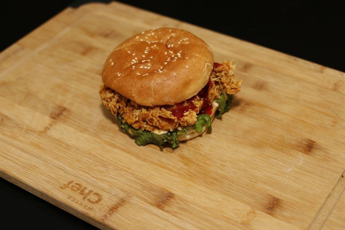 Zinger Burger (6 oz)