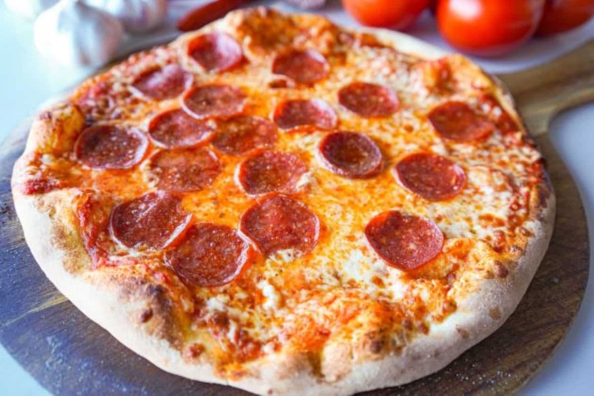 Medium (12") - Pepperoni Pizza