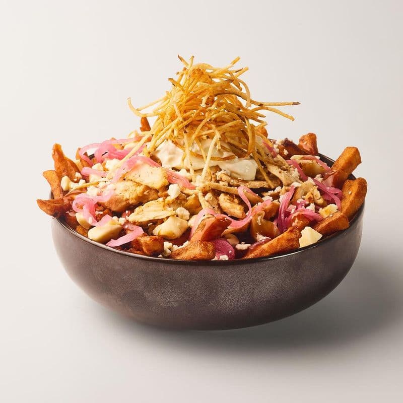 LA POUTINE KOSTA / KOSTA POUTINE