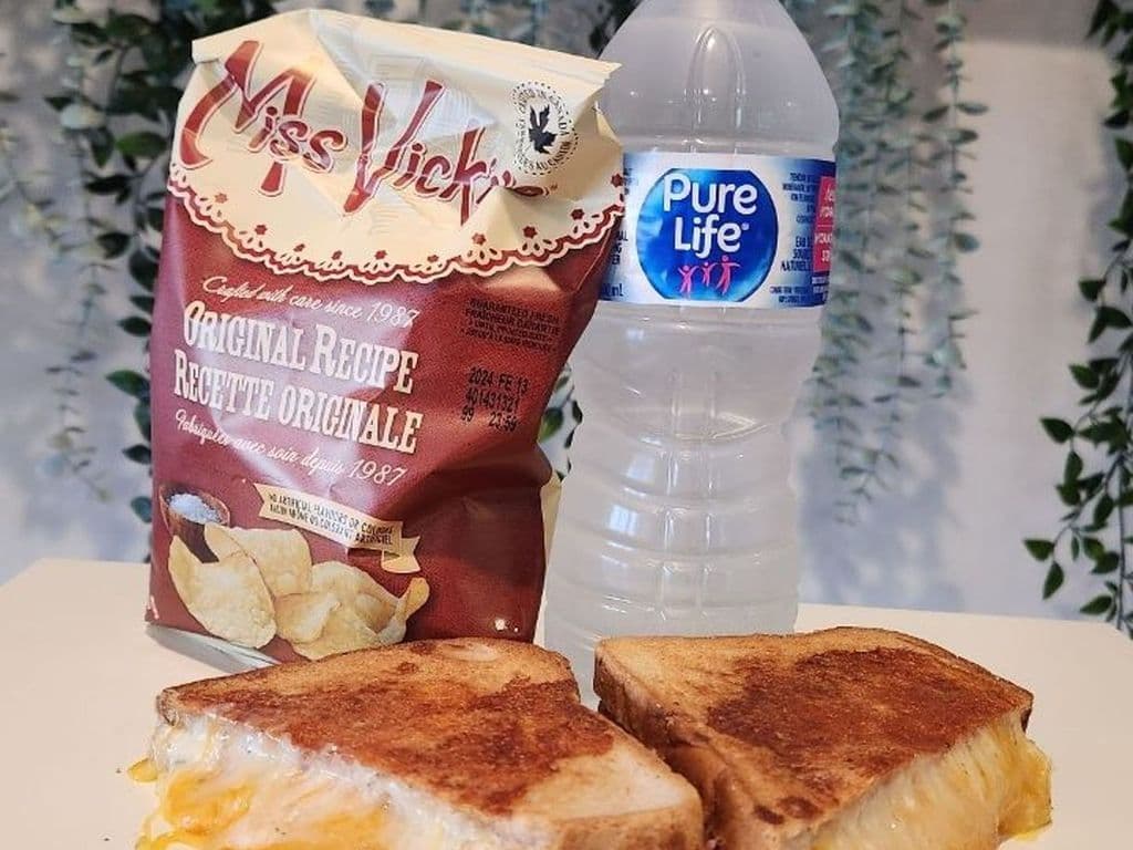 The Kids Grilled Cheese Meal
